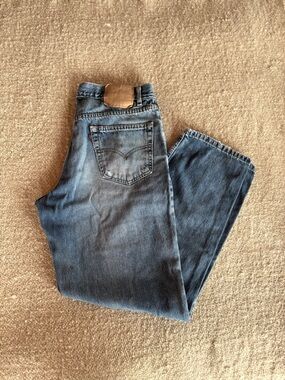 Vintage Distressed Levi’s 550 Jeans